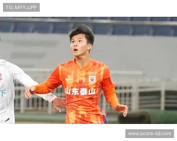毛伟杰谈助攻:看到陈泽仕那个位置是半空门,我就想到传给他 毛伟杰谈助攻:看到陈泽仕那个位置是半空门,我就想到传给他